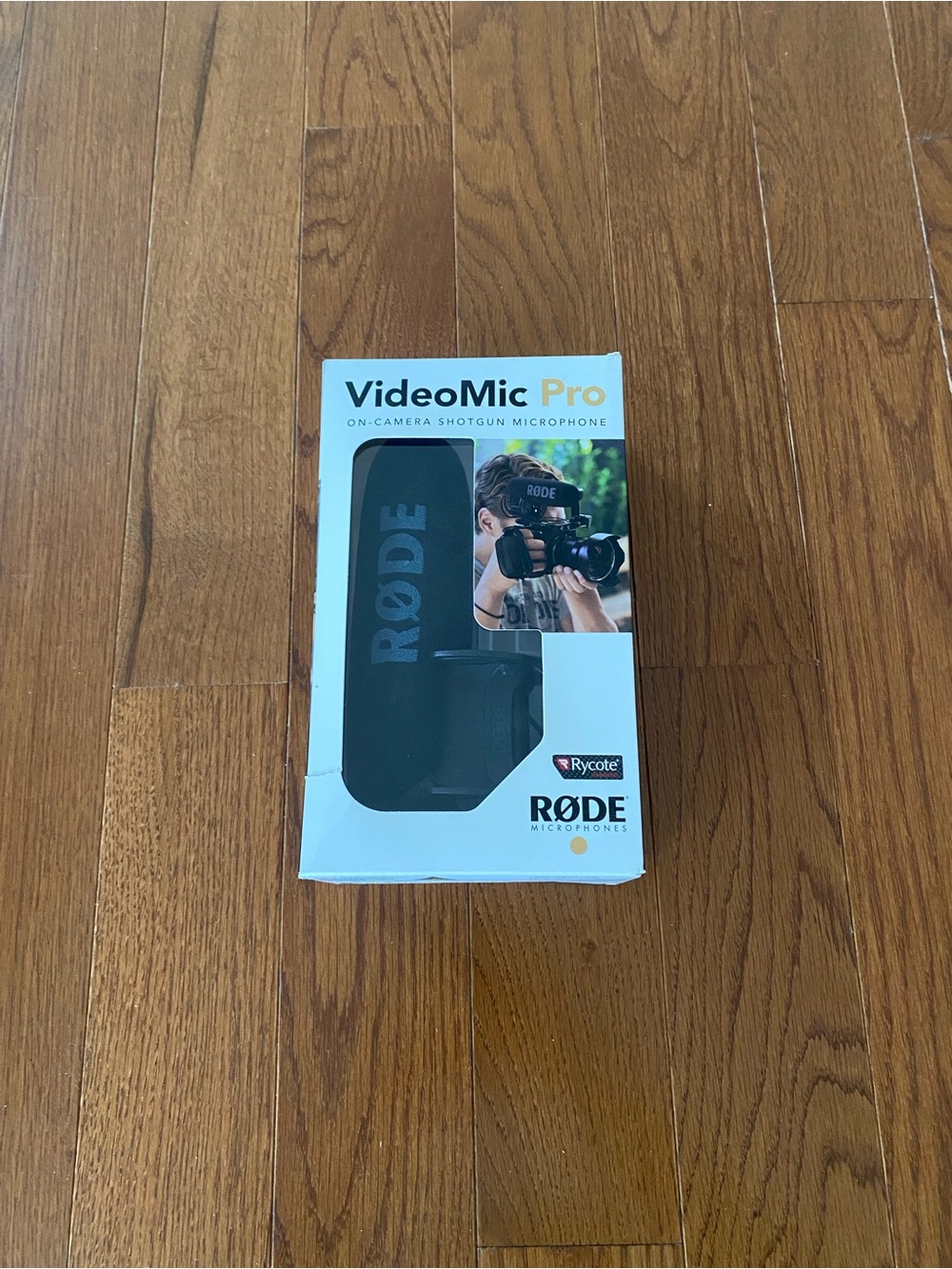 RØDE VideoMic Pro On-Camera Shotgun Microphone - Black